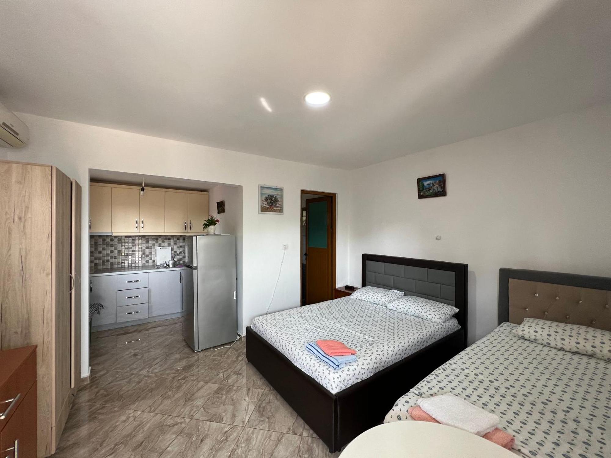 Oni Apartments Ksamil Exterior photo
