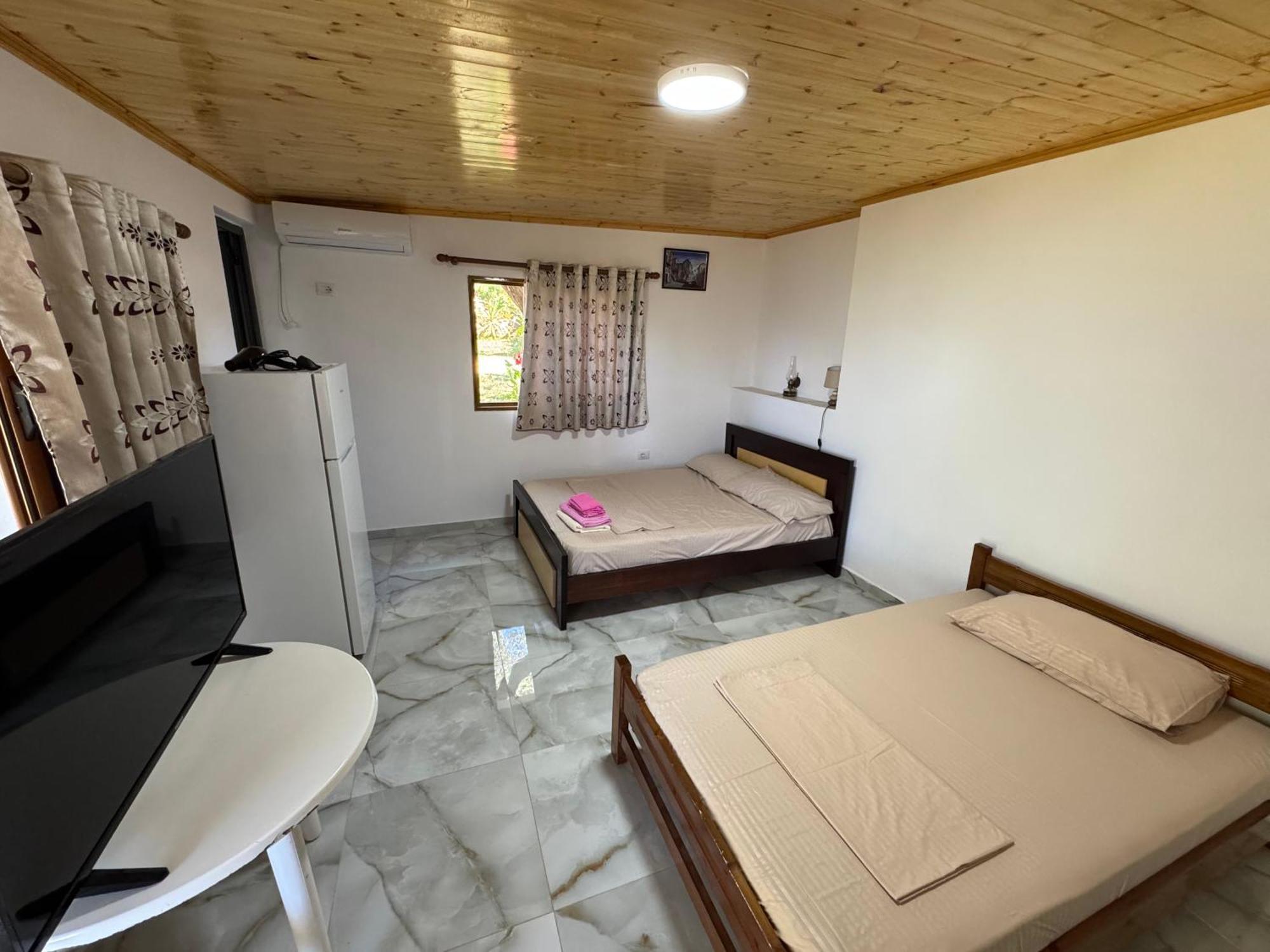 Oni Apartments Ksamil Exterior photo